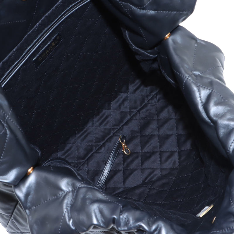Medium Quilted Shiny Calfskin 22 Handbag - Image 3