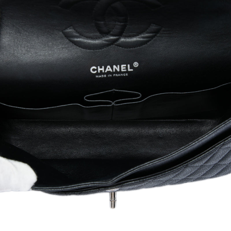 Medium Classic Caviar Double Flap - Image 4