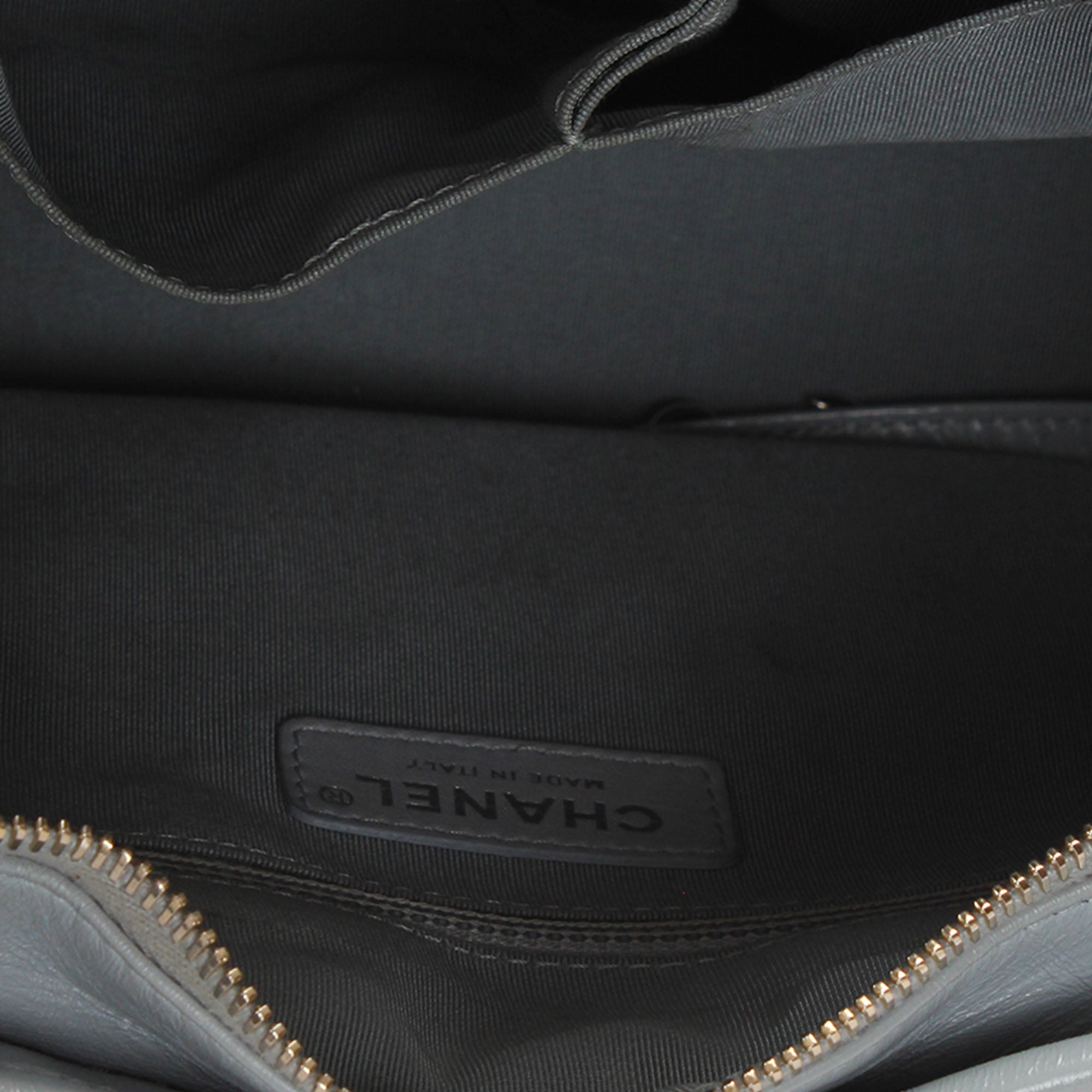Medium Gabrielle Leather Shoulder Bag - Image 6