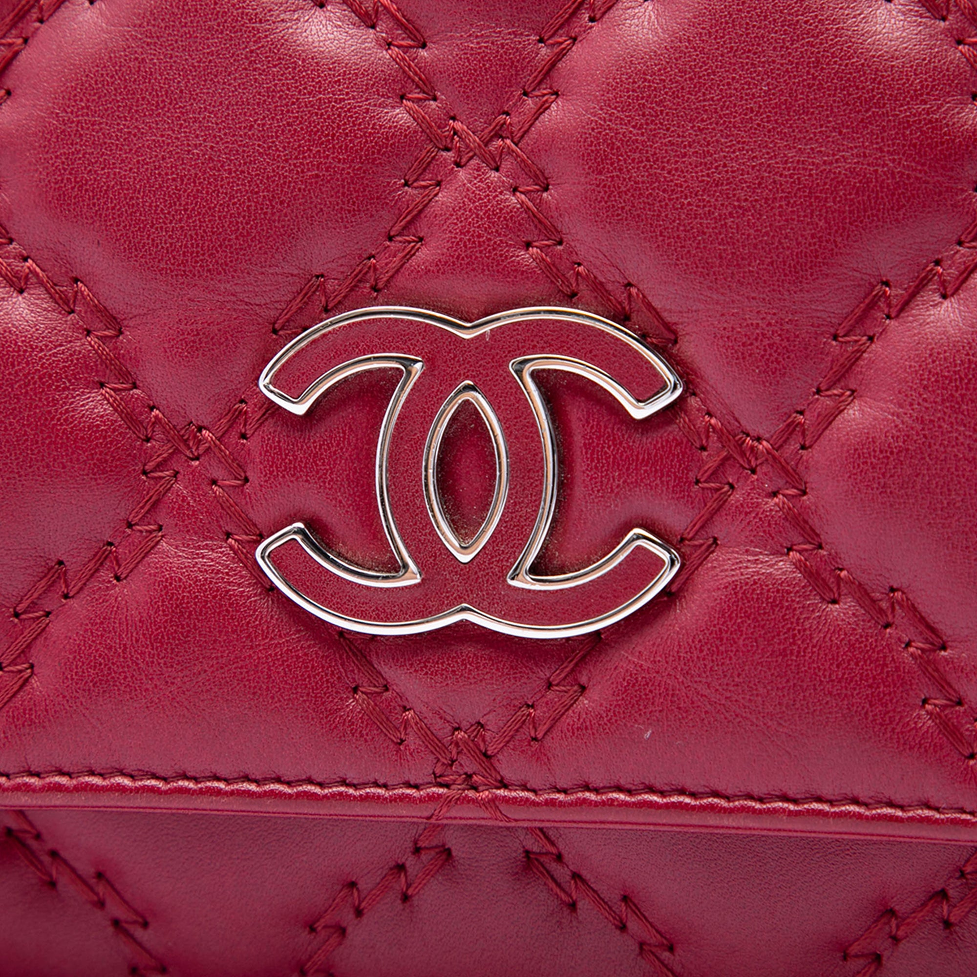 CC Quilted Calfskin Double Stitch Hamptons Wallet on Chain - Image 5
