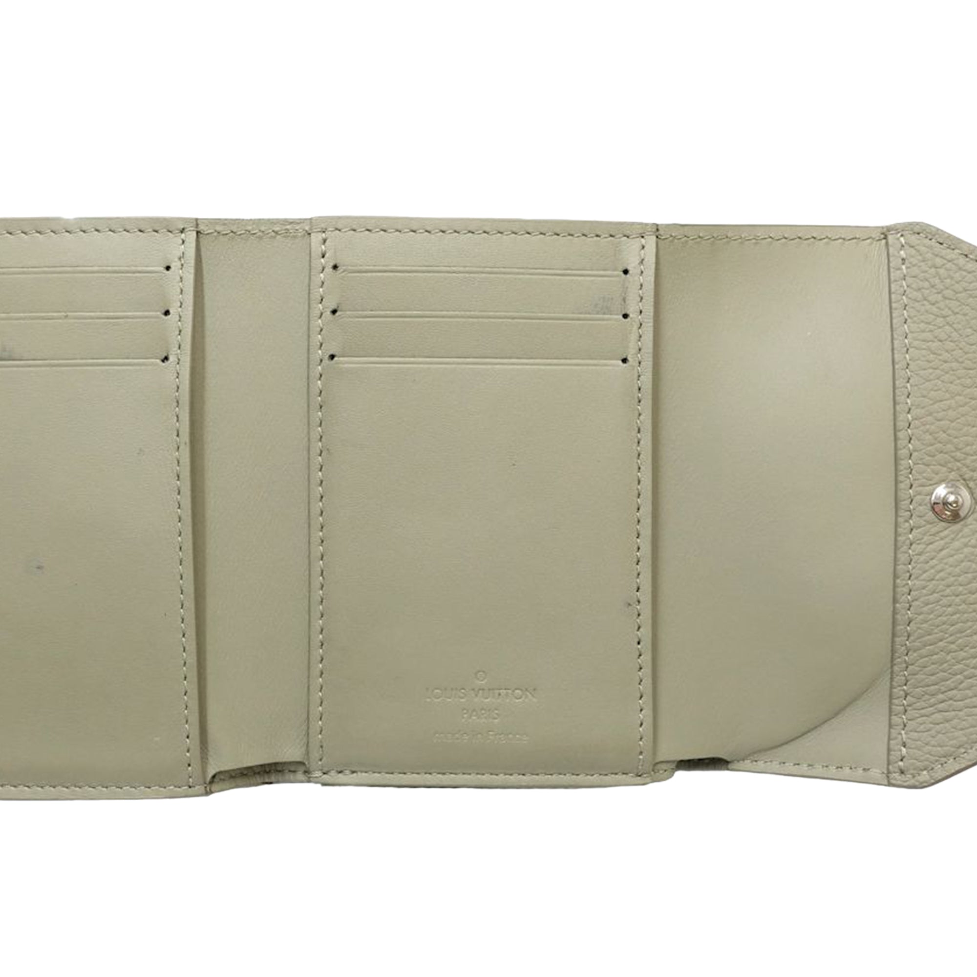 Aerogram Pilot Trifold Wallet - Image 11