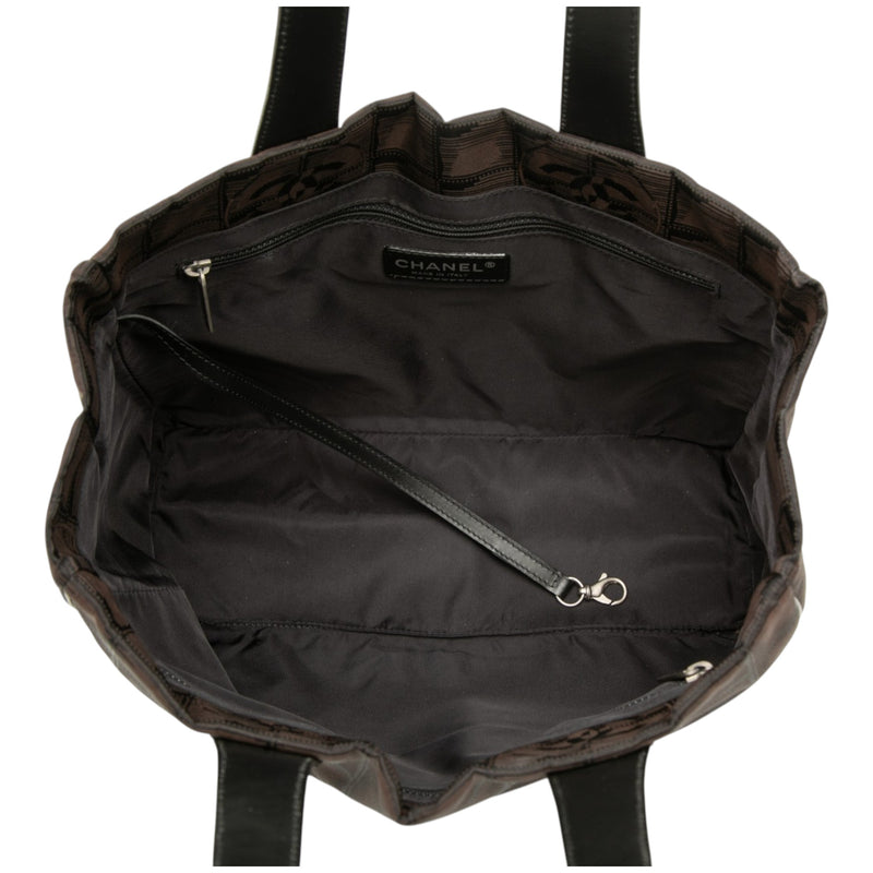New Travel Line Nylon Tote - Image 4