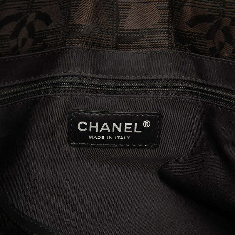 New Travel Line Nylon Tote - Image 5