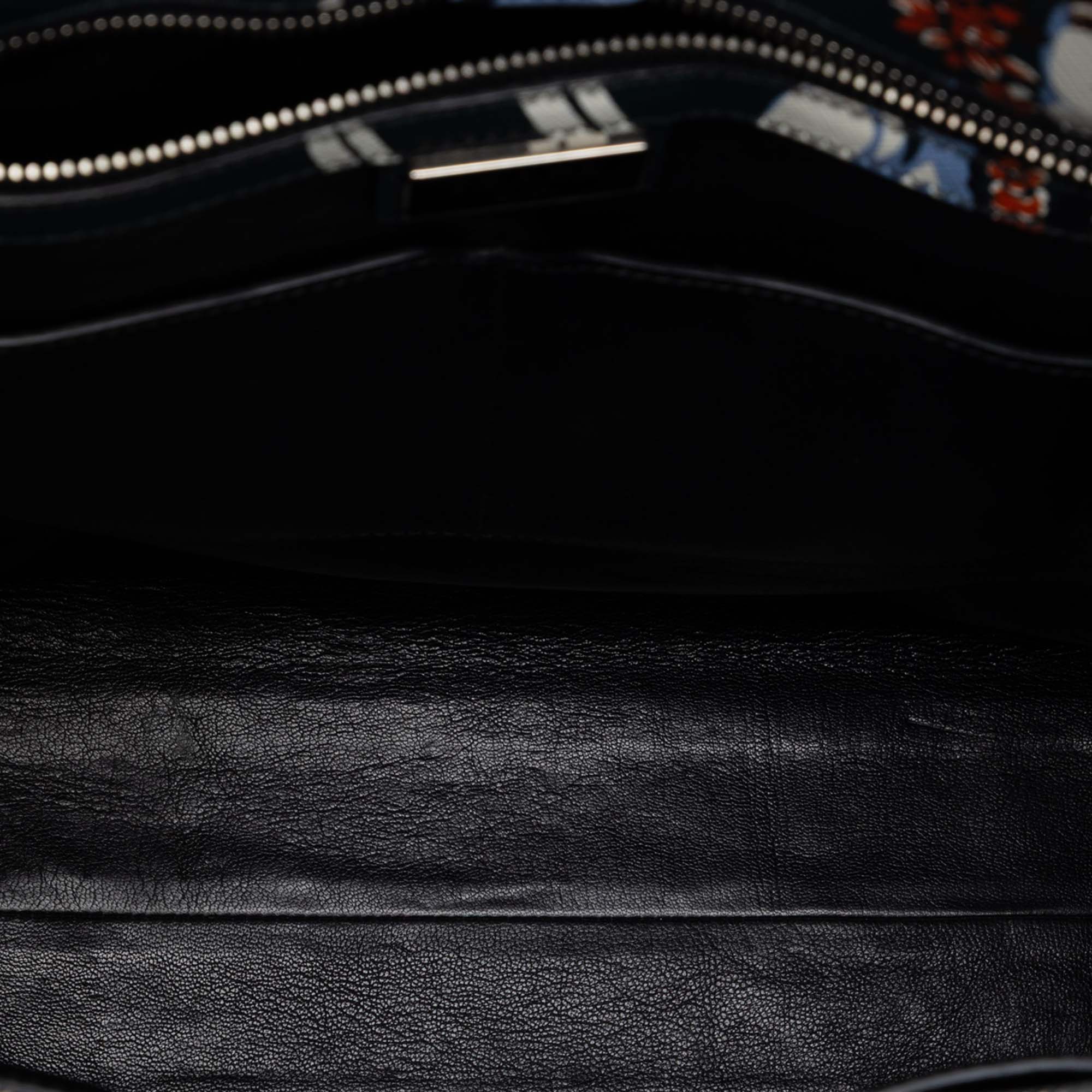 Saffiano Hawaiian Print Tote - Image 4