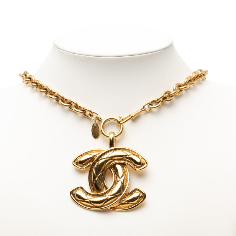 CC Gold Plated Quilted Pendant Necklace - Image 6