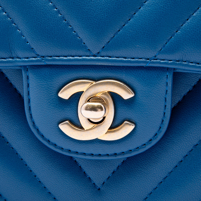 Small Classic Chevron Lambskin Double Flap - Image 5