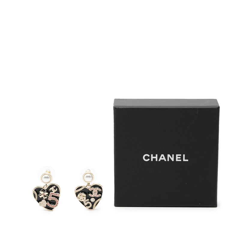 CC Gold Plated Faux Pearl Strass and Resin Heart Drop Push Back Earrings - Image 4