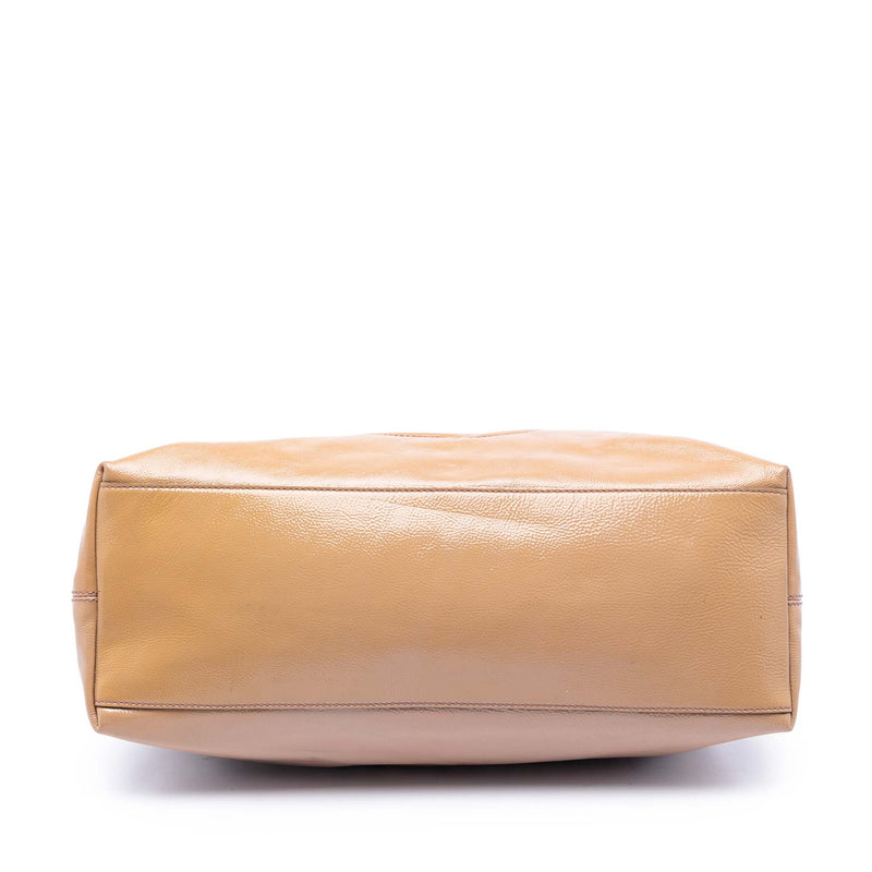 Medium Patent Soho Chain Tote - Image 3
