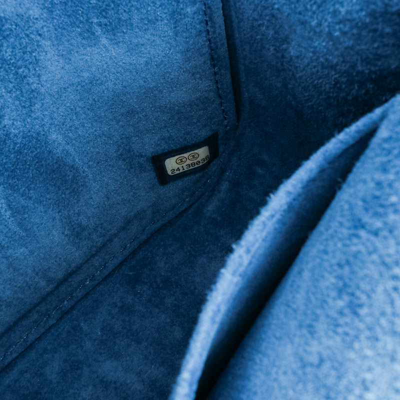 Medium Classic Caviar Pure Double Flap - Image 8