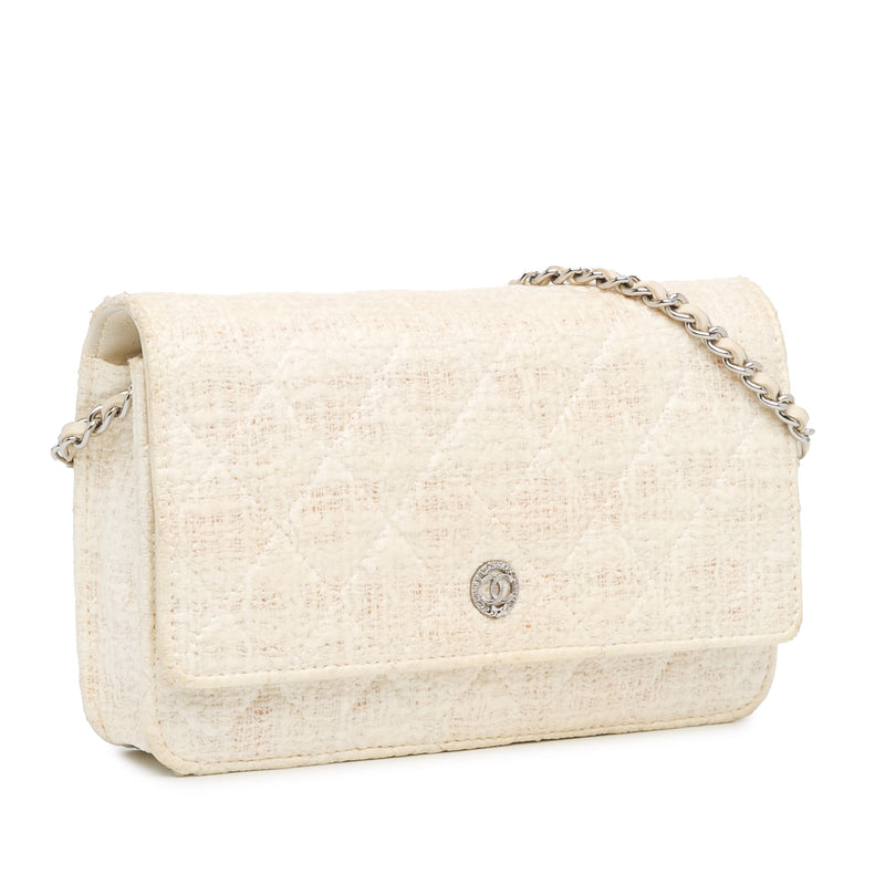 CC Coated Tweed Wallet On Chain - Image 2
