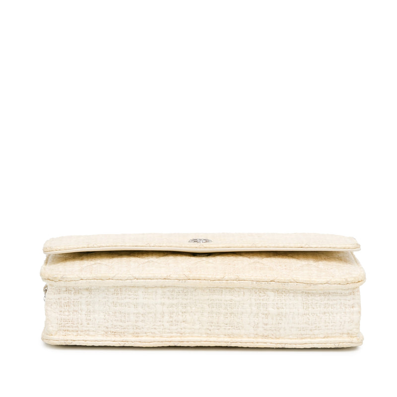 CC Coated Tweed Wallet On Chain - Image 4