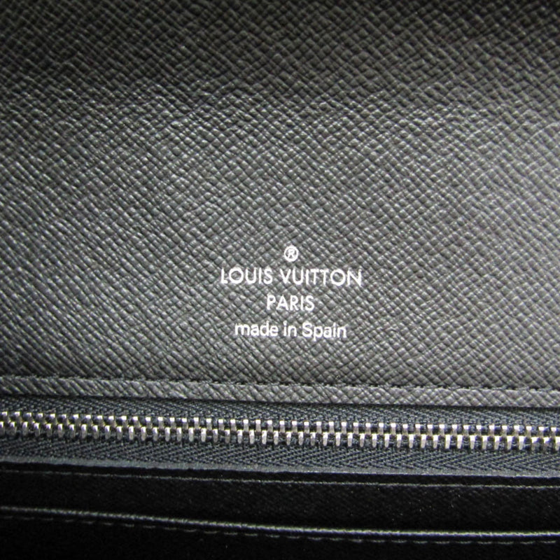 Louis Vuitton Selenga Pochette Taiga Leather Black Bag