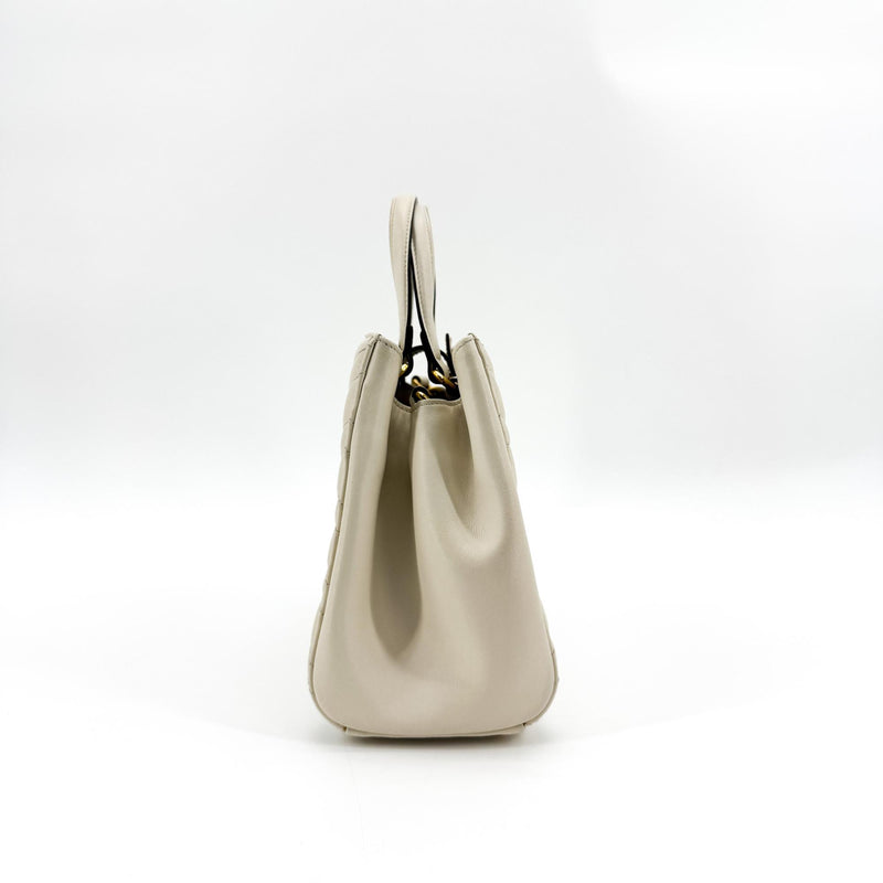 Gucci Gg Marmont Matelasse Leather Beige Calfskin Bag