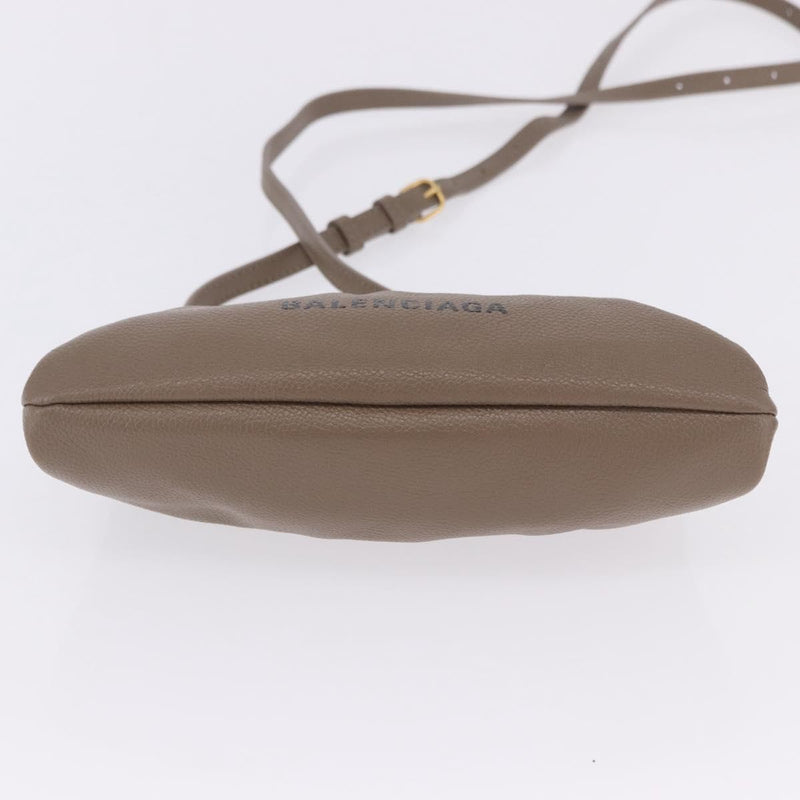 Balenciaga Cloud Clutch Leather Beige