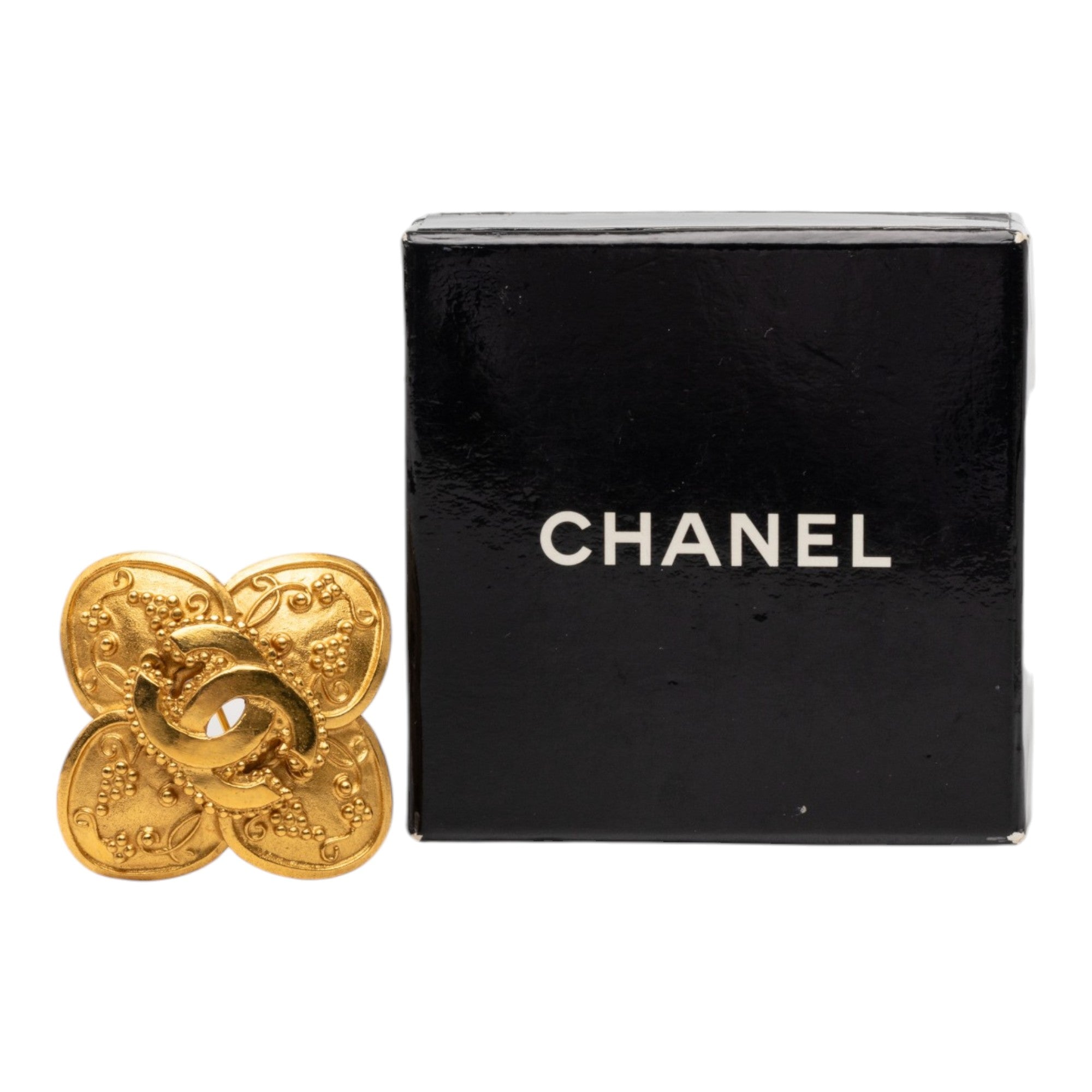 CC Gold Plated Grapevine Clover Brooch - Image 4