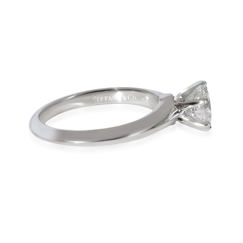 Tiffany & Co. 0.93 Ct Round Brilliant Diamond Engagement Ring 950