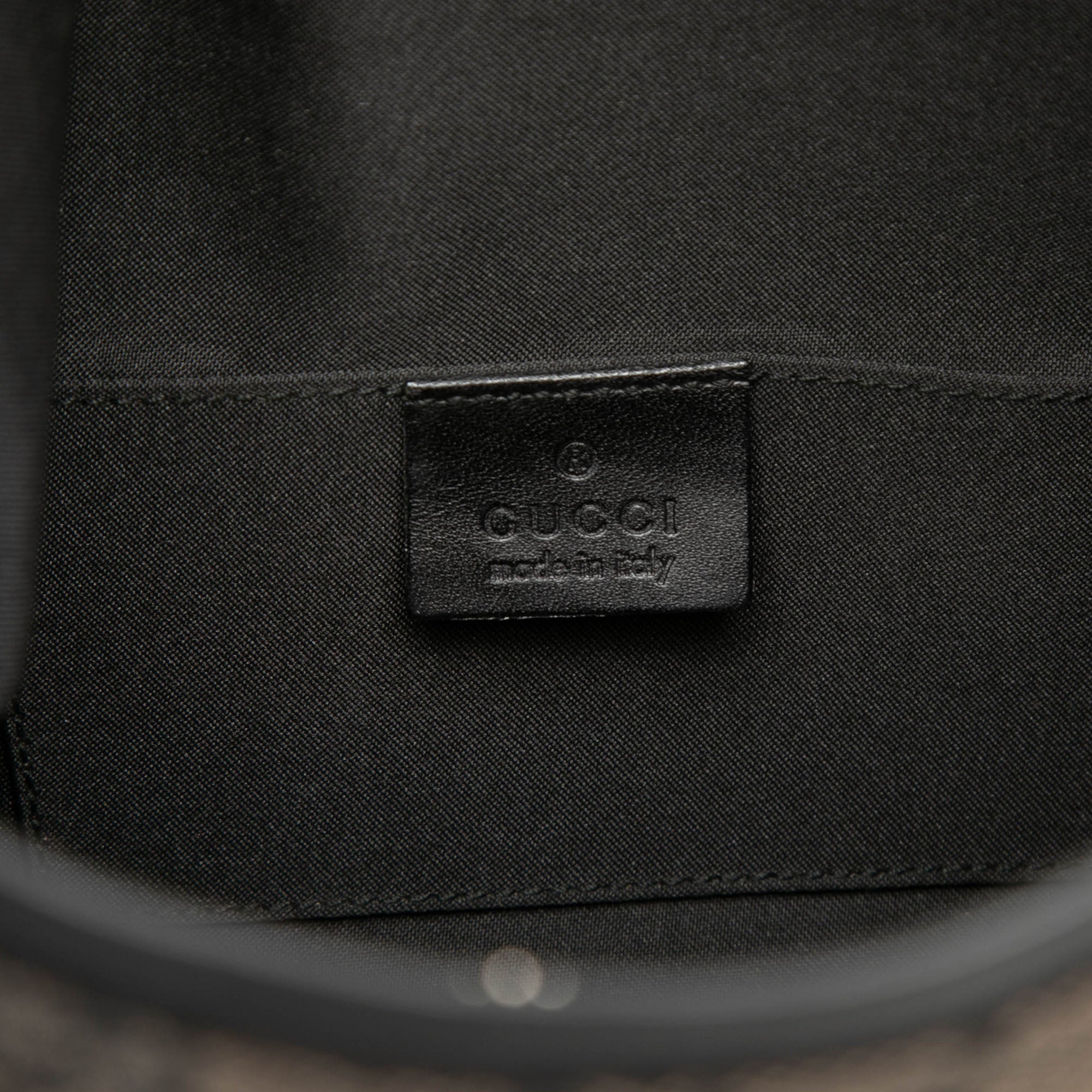 GG Canvas Shoulder Bag - Image 5