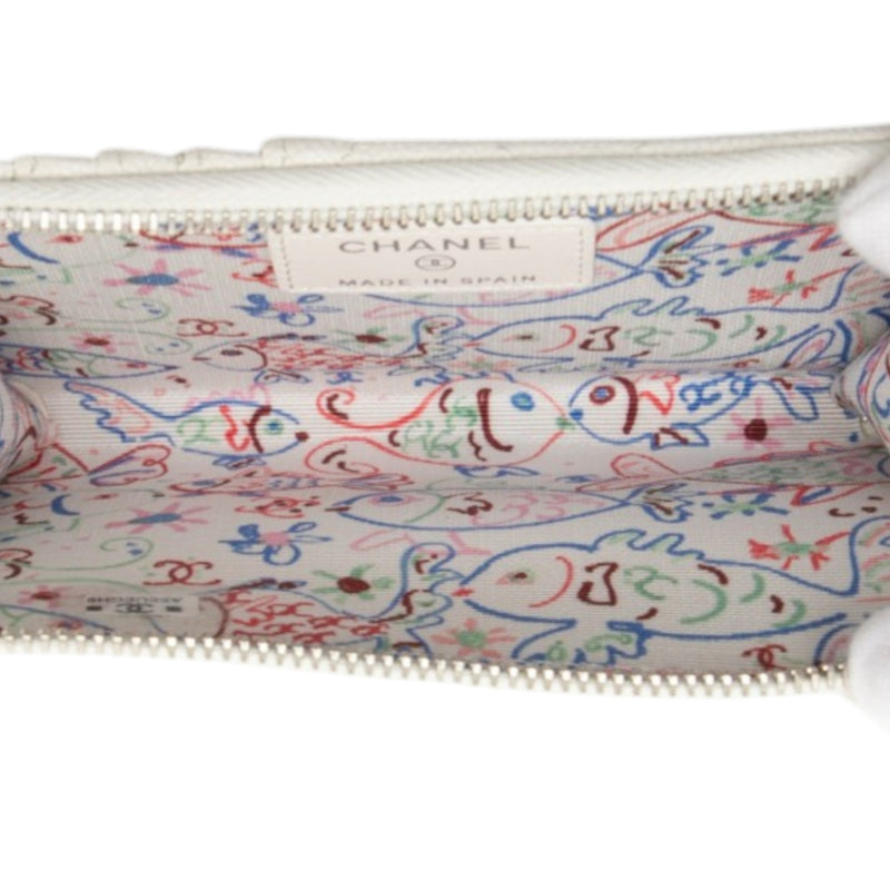 CC Quilted Caviar Zip Around Coin and Card Holder - Image 4