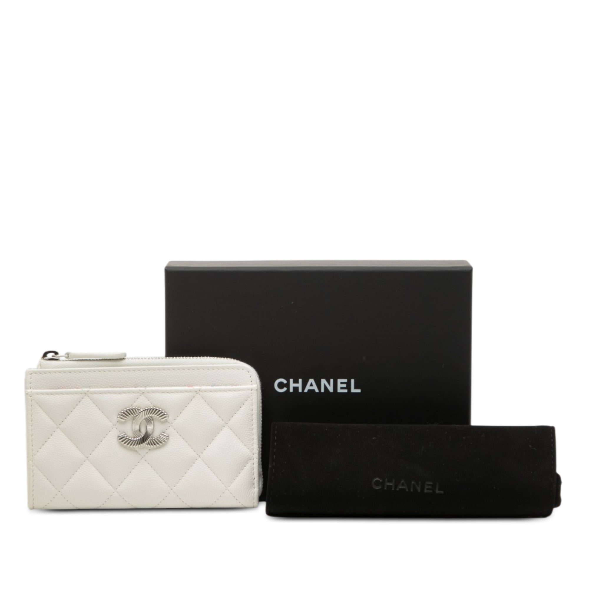 CC Quilted Caviar Zip Around Coin and Card Holder - Image 8