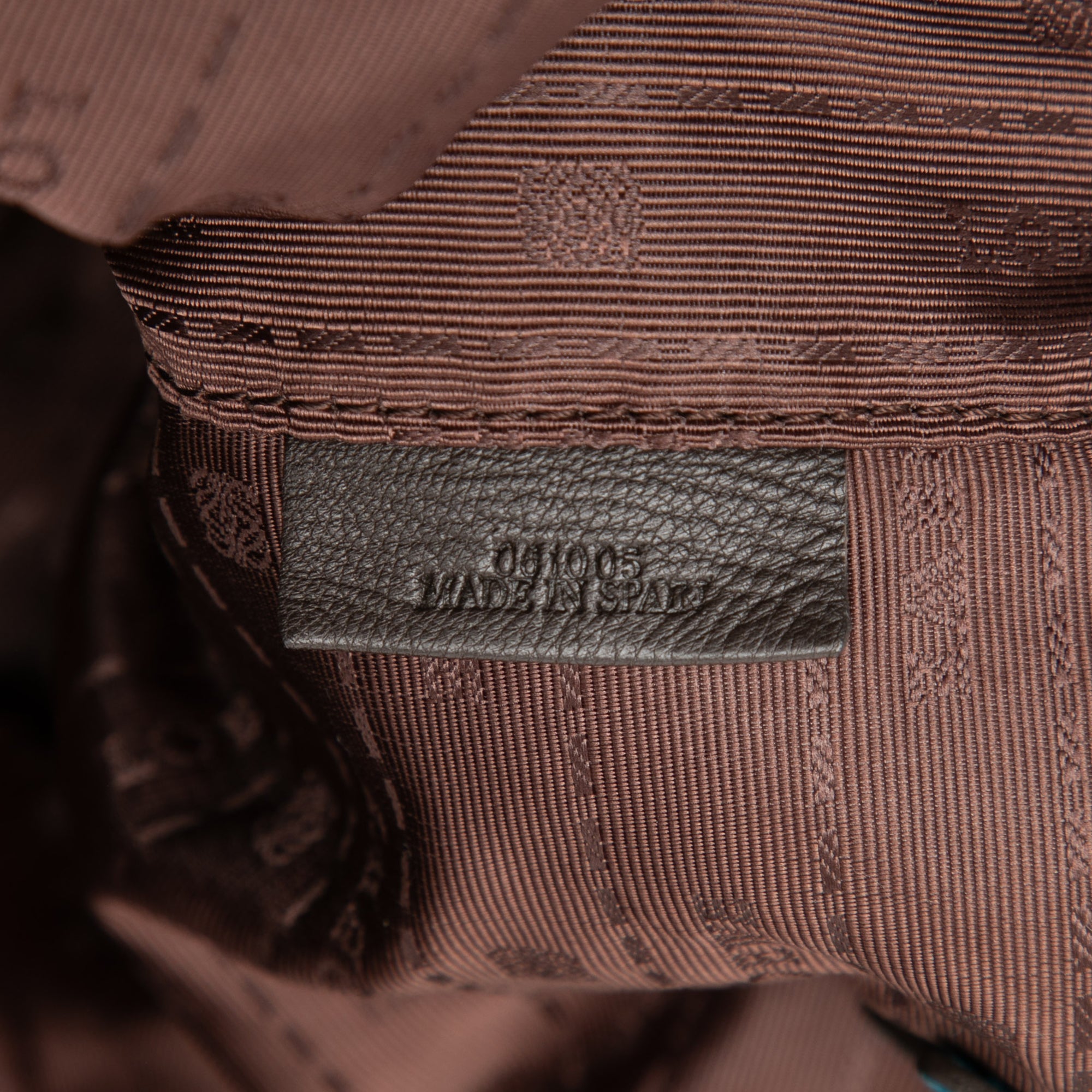 Calfskin Calle Hobo - Image 6