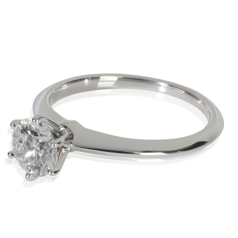 Tiffany & Co. 0.91 Ct Round Brilliant Diamond Engagement Ring 950