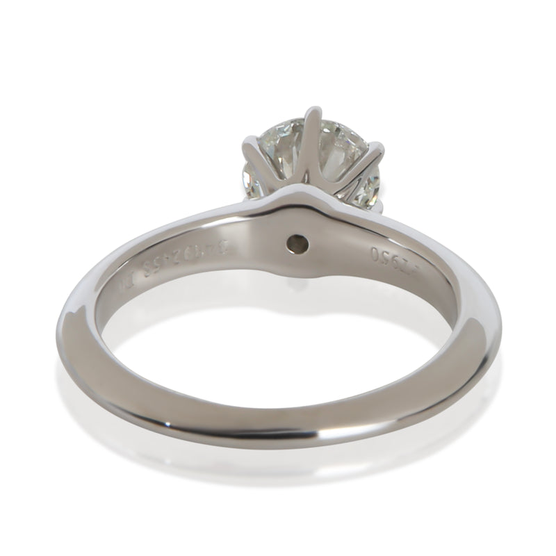 Tiffany & Co. 0.97 Ct Round Brilliant Diamond Engagement Ring 950