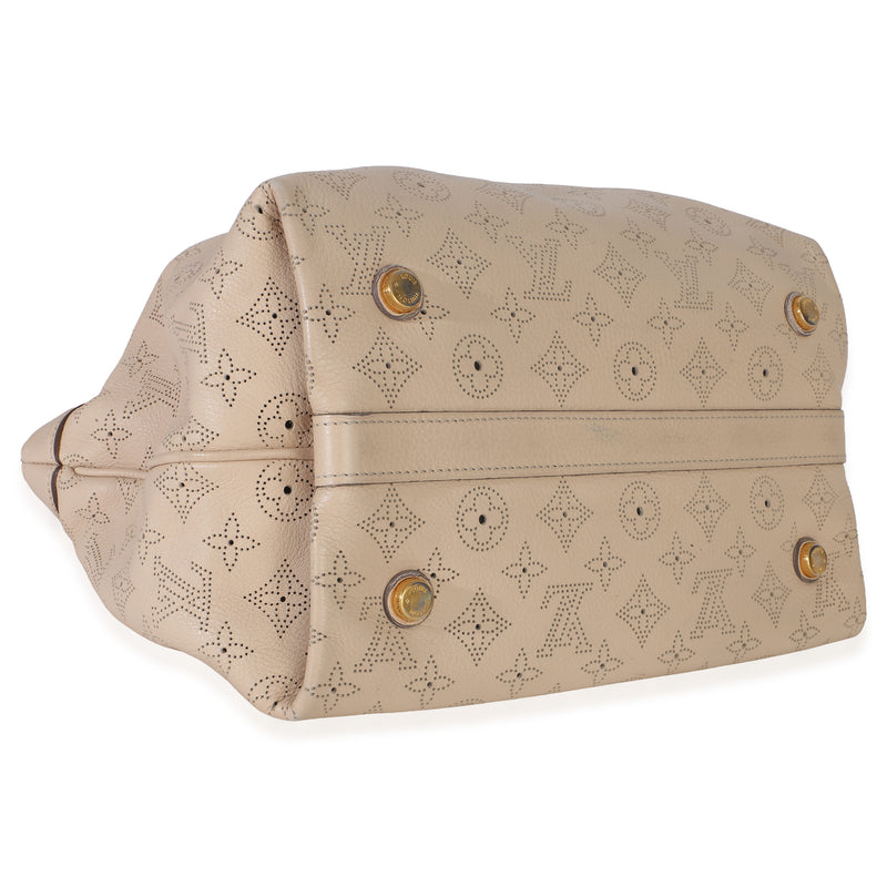 Louis Vuitton Coquille Monogram Mahina Cirrus Pm Beige; Neutral Leather Handbag