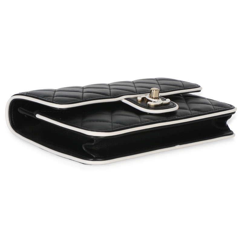 Chanel 26p Black White Quilted Lambskin Resin Cc Flap Wallet On Chain Black; Leather Handbag