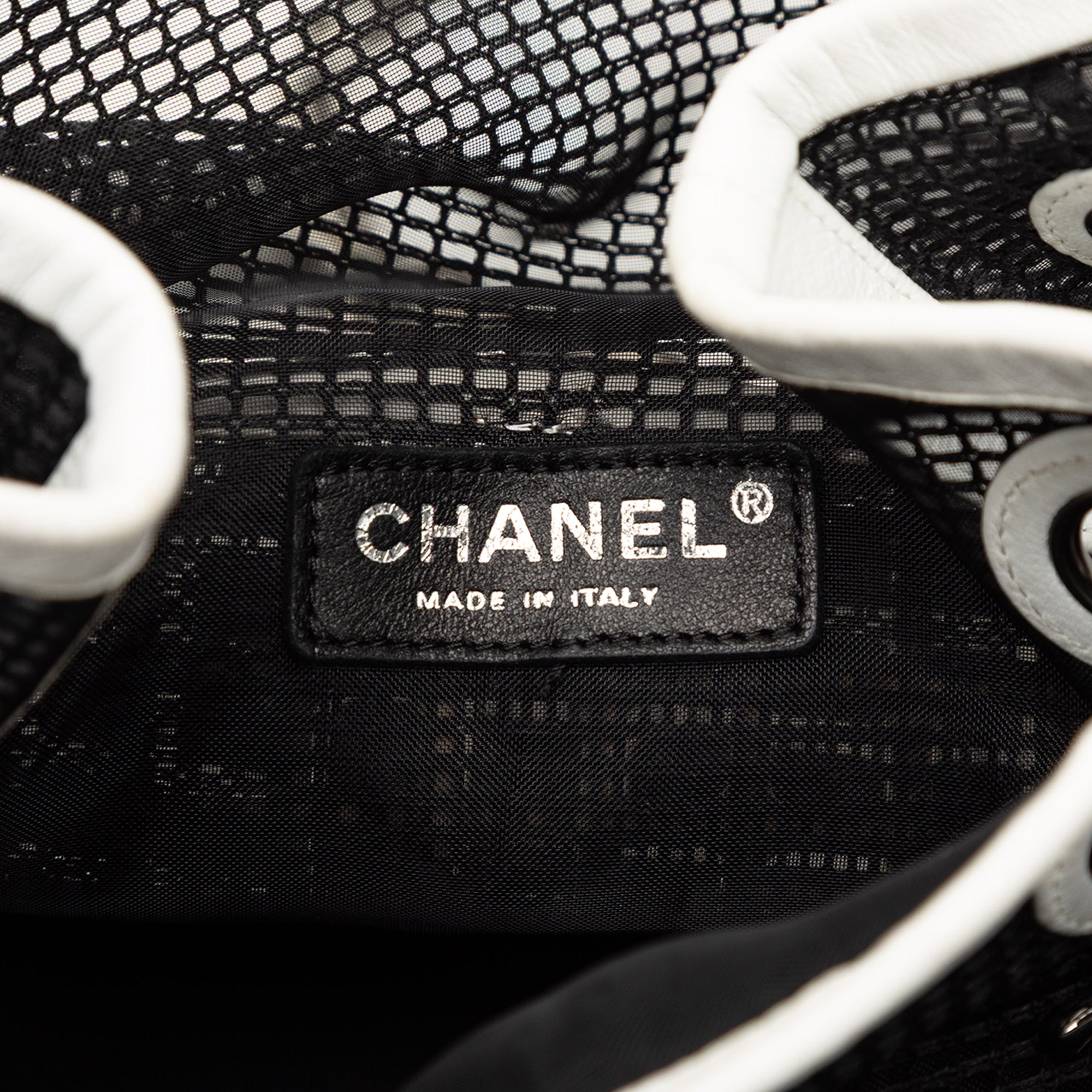CC Mesh and Calfskin Bucket Bag - Image 5