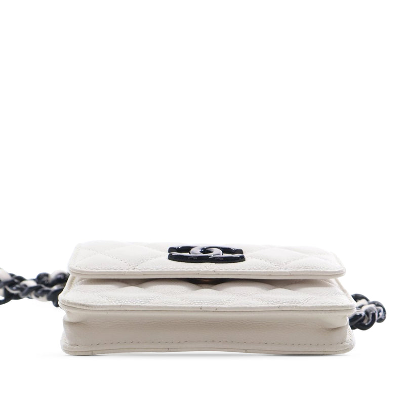 Quilted Caviar My Everything Belt Bag - Image 3