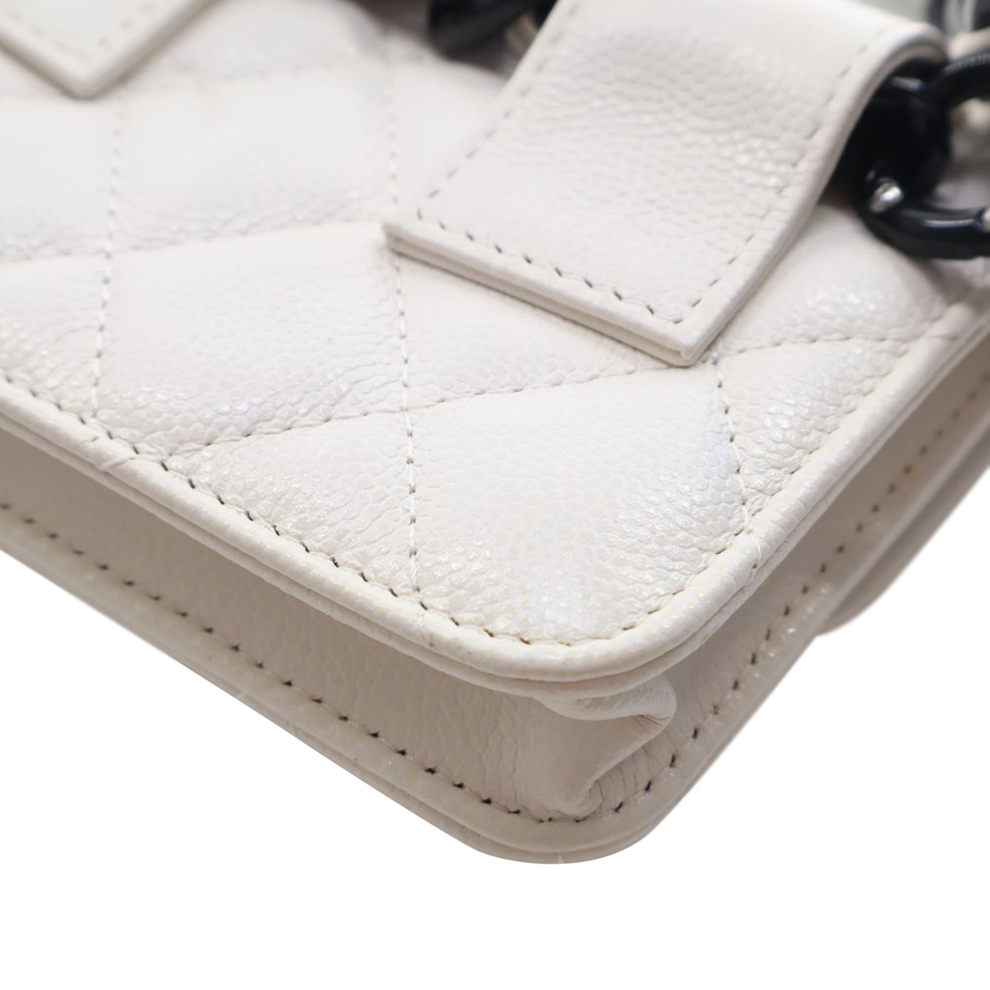 Quilted Caviar My Everything Belt Bag - Image 5
