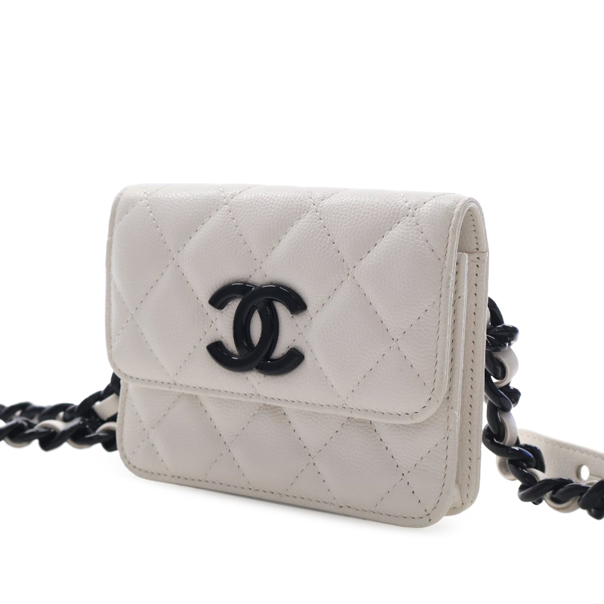 Quilted Caviar My Everything Belt Bag - Image 8