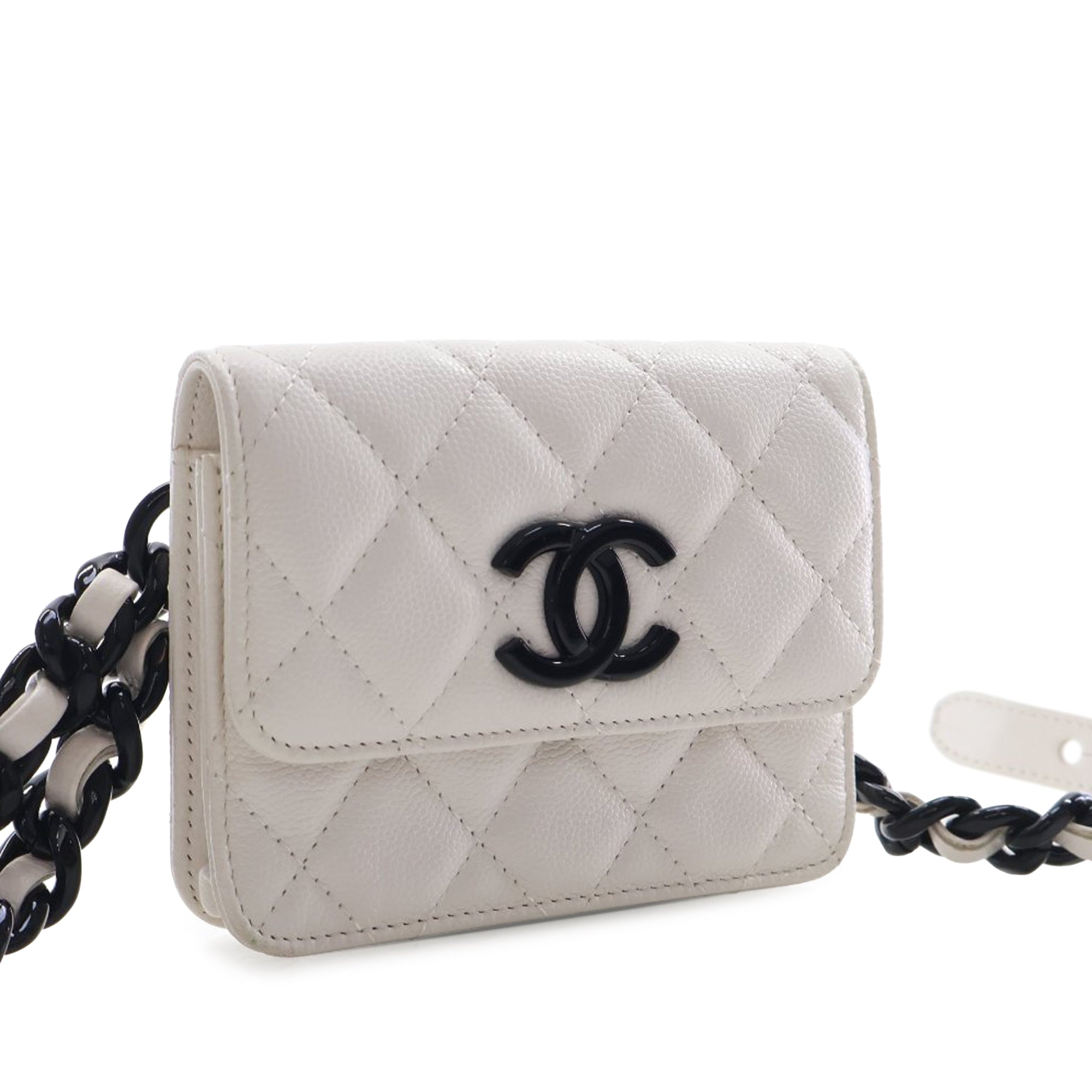 Quilted Caviar My Everything Belt Bag - Image 9