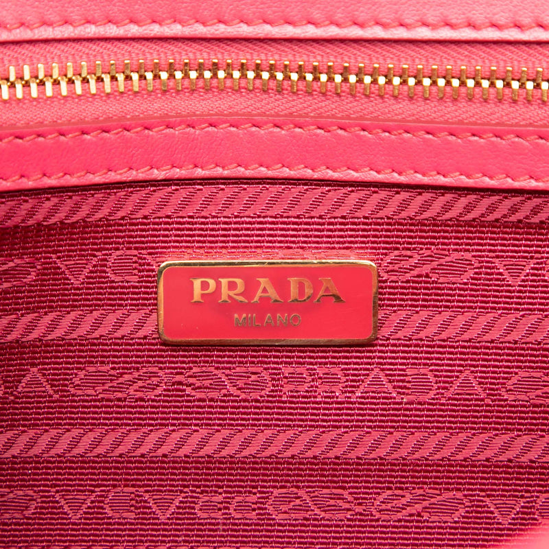 Soft Calf Chevron Impunture Turn Lock Chain Crossbody - Image 5