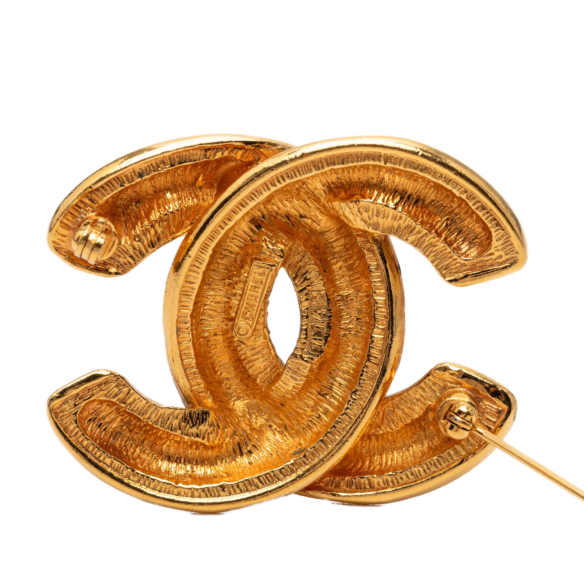 CC Quilted Gold Plated Brooch - Image 3