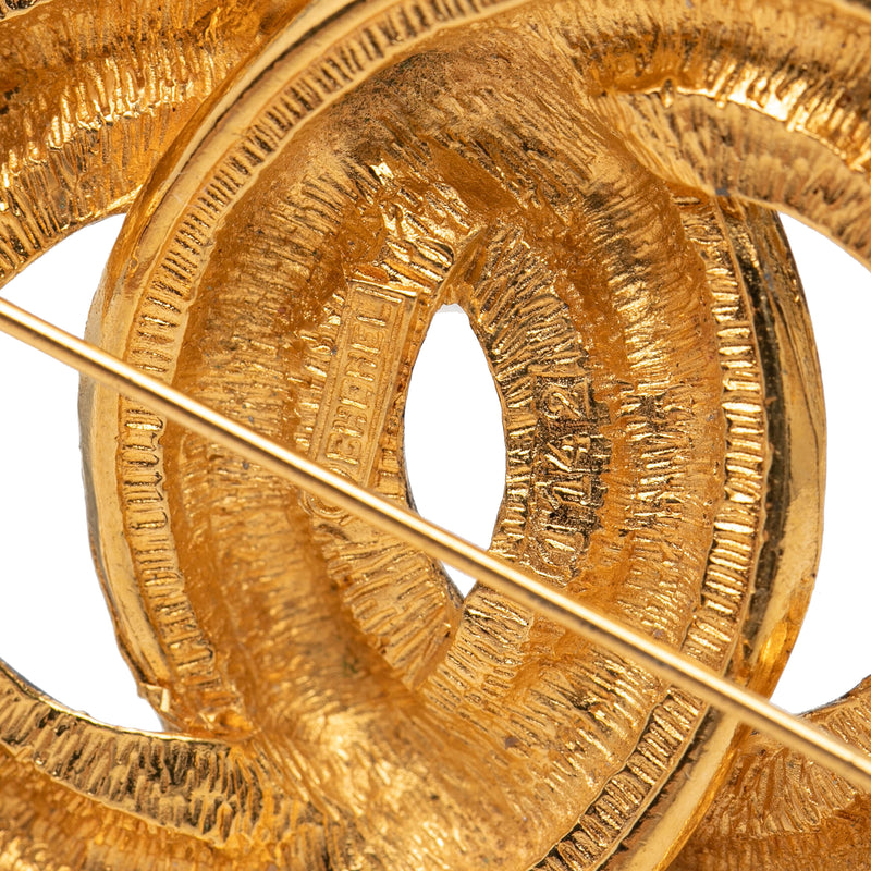 CC Gold Plated Quilted Brooch - Image 3