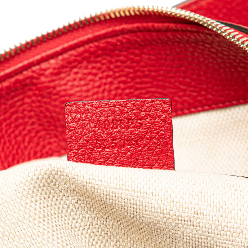 Large Pebbled Calfskin Soho Convertible Hobo - Image 6