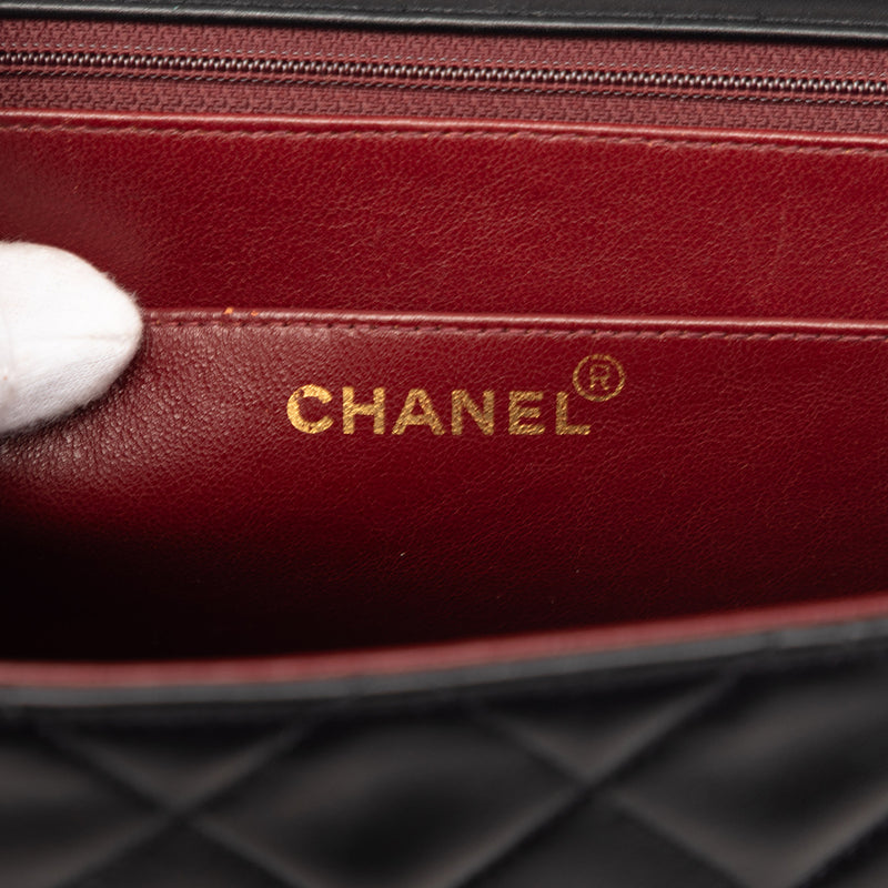 Maxi XL Classic Lambskin Single Flap - Image 5