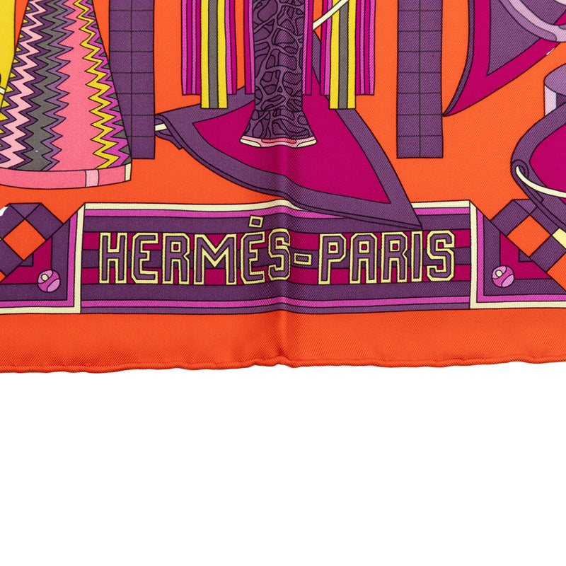 Les Trophee Silk Scarf 90 - Image 3