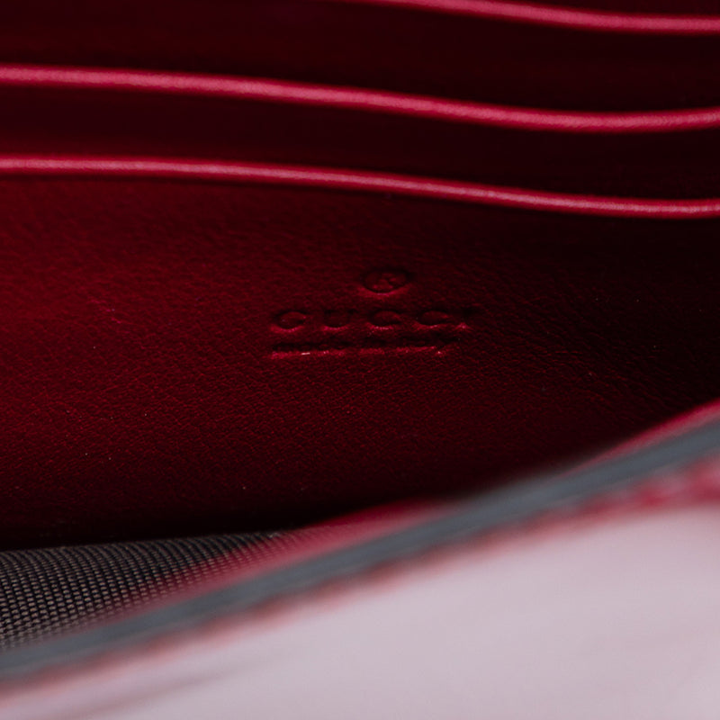 Calfskin Interlocking G Wallet on Chain - Image 5