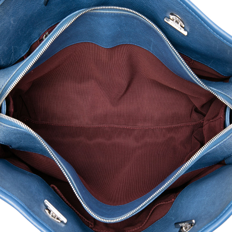 Quilted Caviar French Riviera Tote - Image 4