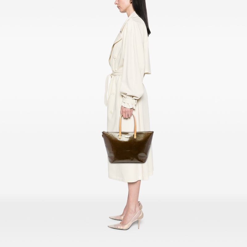 Monogram Vernis Bellevue GM - Image 7