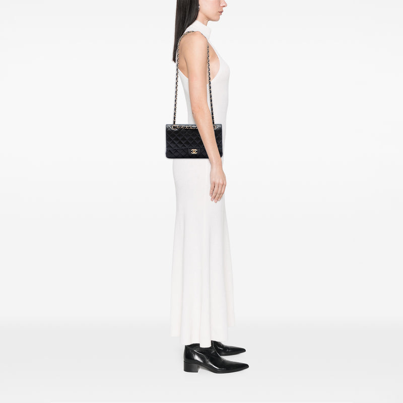 Medium Classic Lambskin Double Flap - Image 6