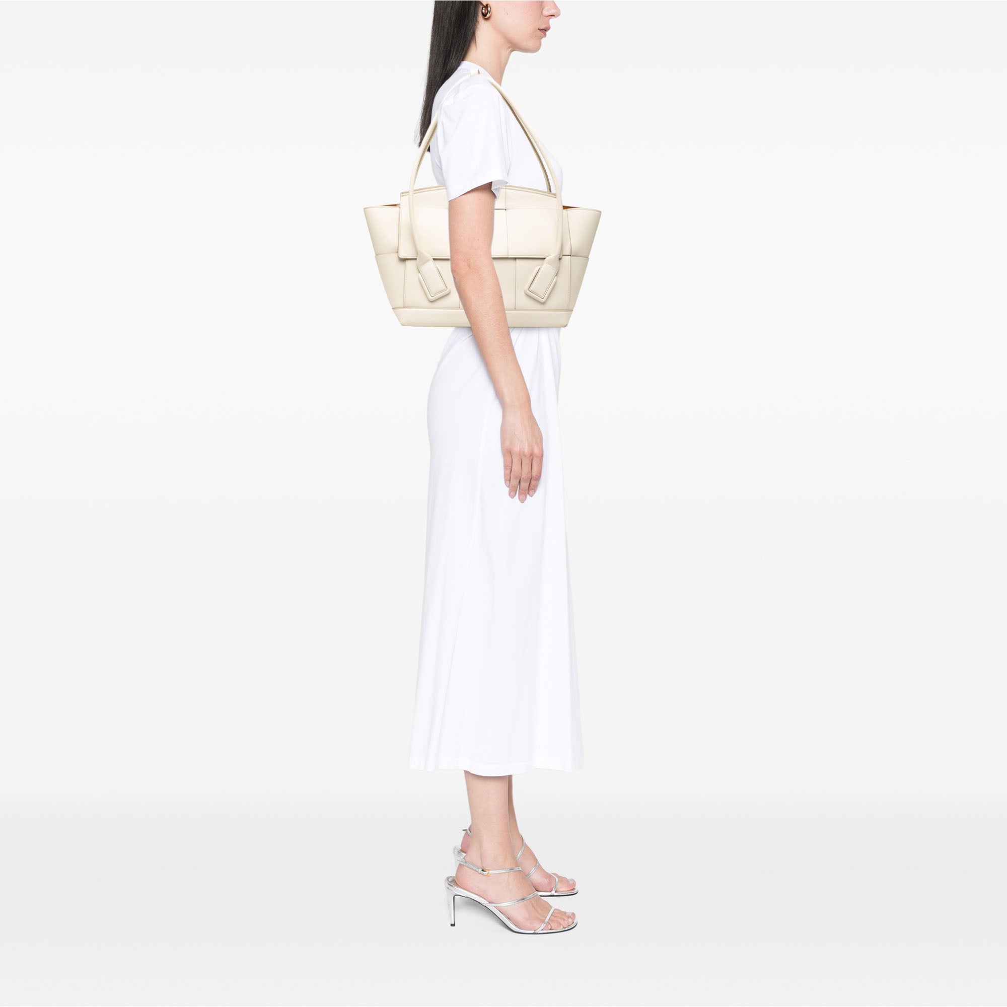 Medium Calfskin Maxi Intrecciato Arco Tote - Image 7