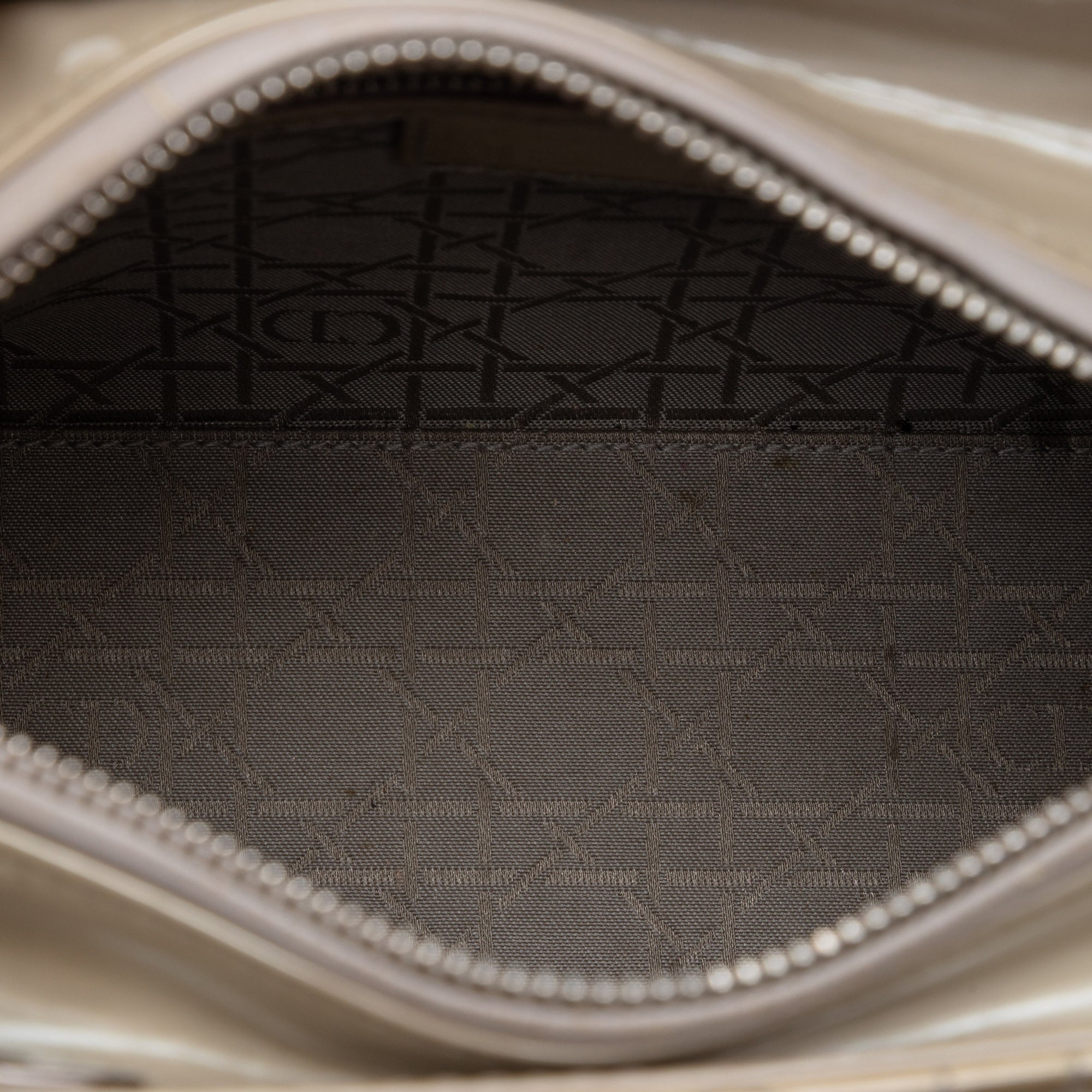 Medium Patent Cannage Lady Dior - Image 4