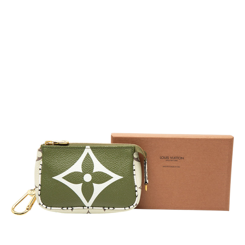 Monogram Giant Micro Pochette Accessoires - Image 8