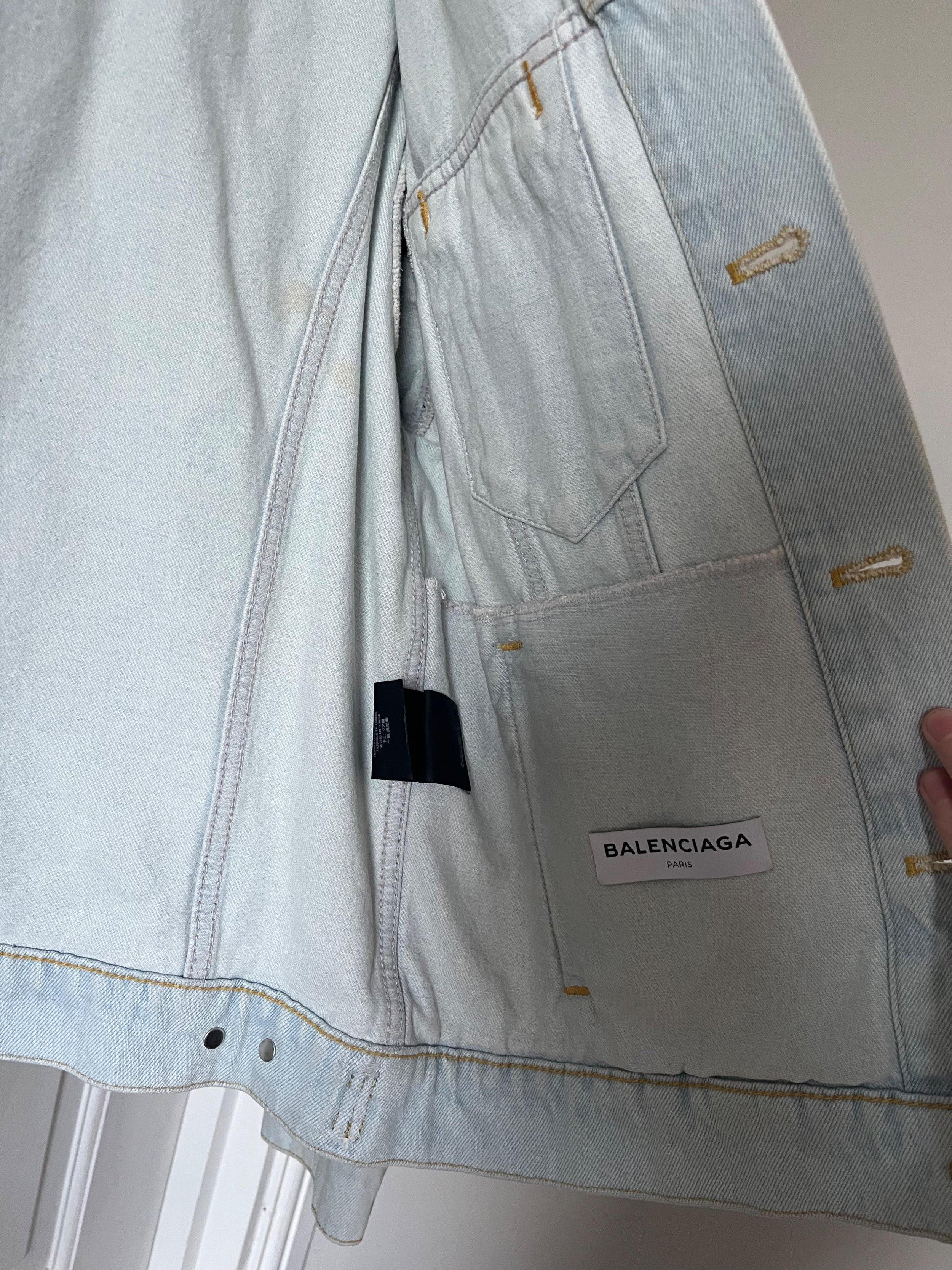 Scarf Frayed Denim Jacket