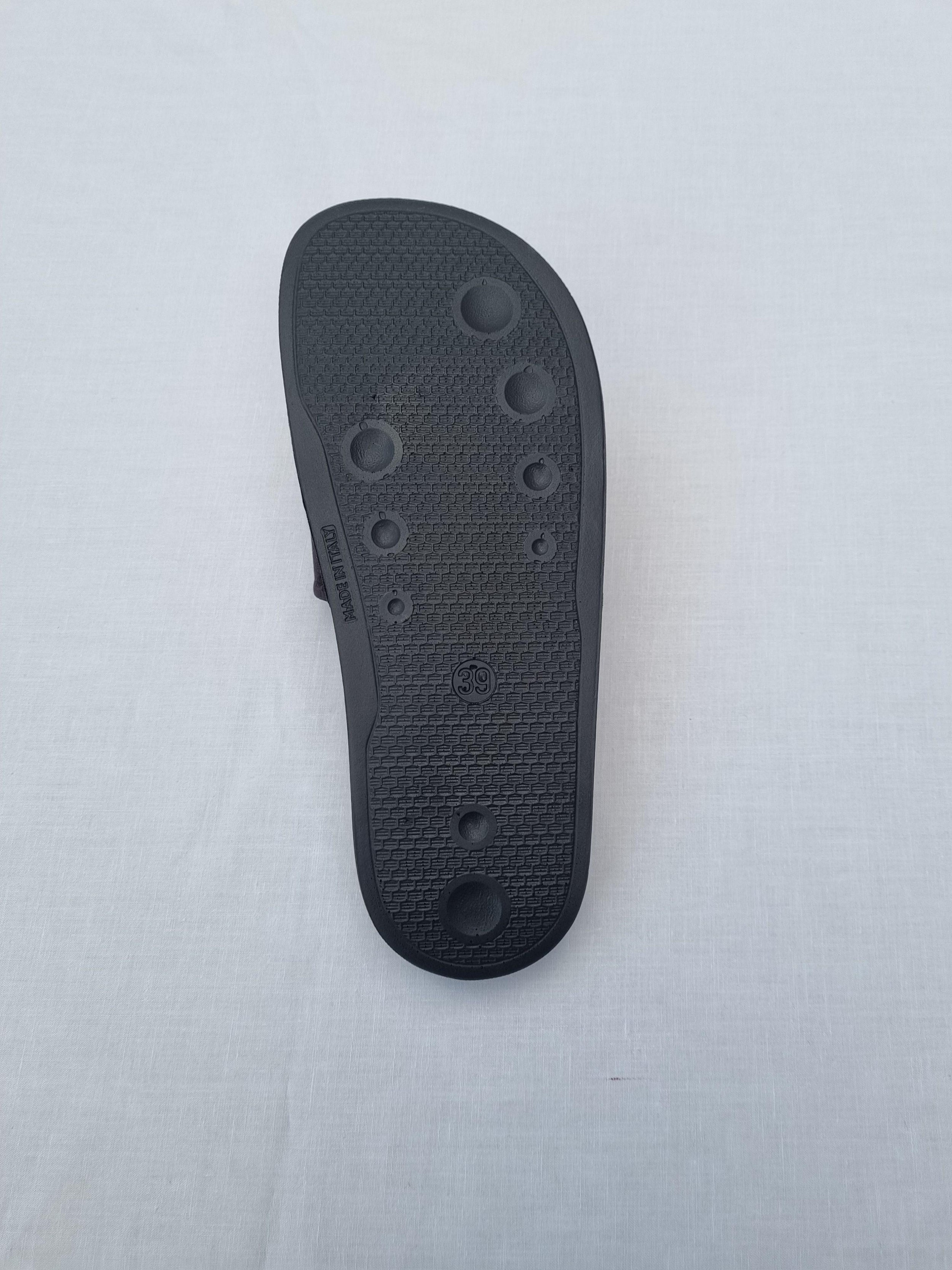 Black & Gold Tone Logo Slides