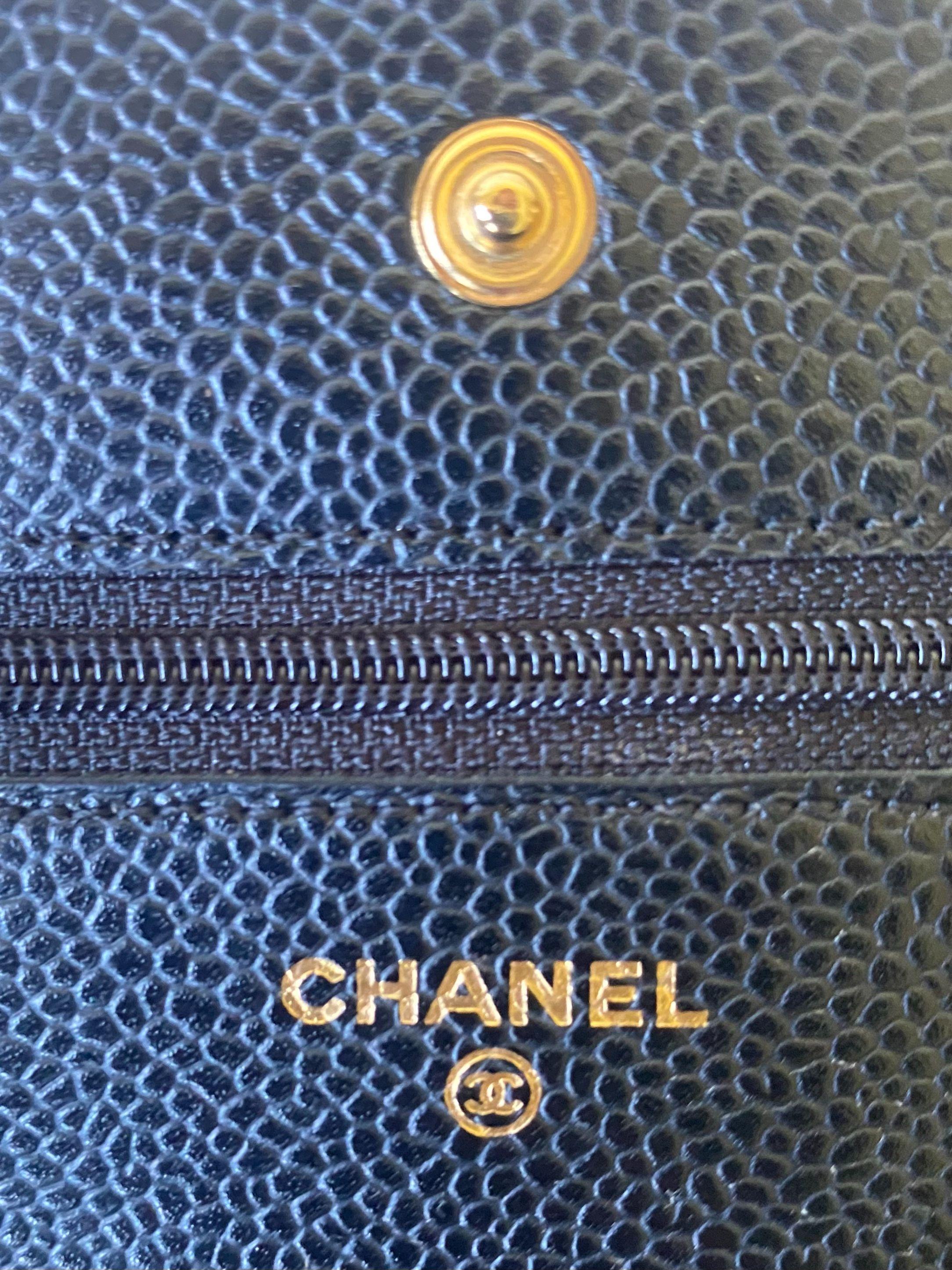 Caviar Quilted Wallet On Chain