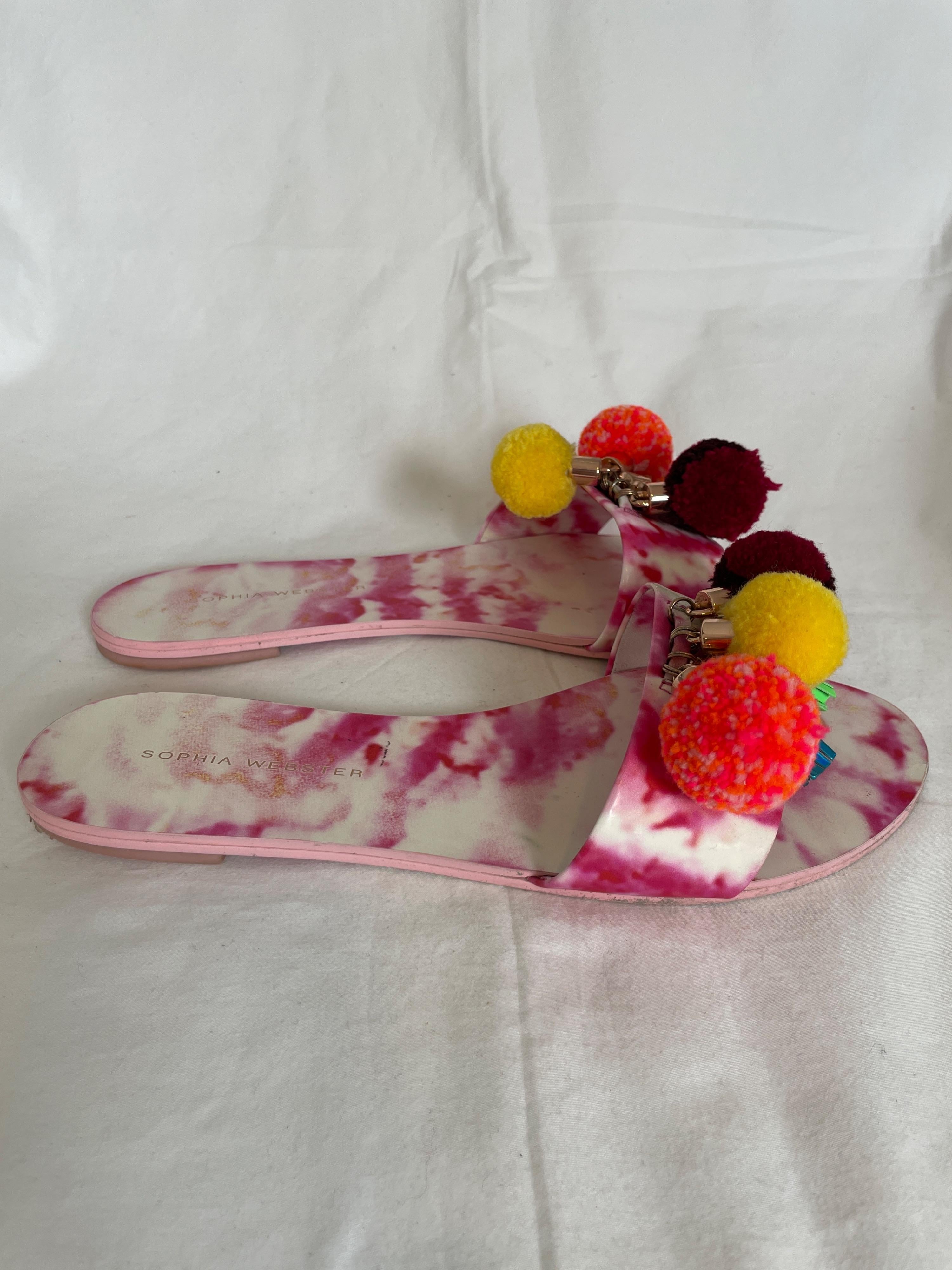 Raspberry Ripple Jada Pom Pom Slides